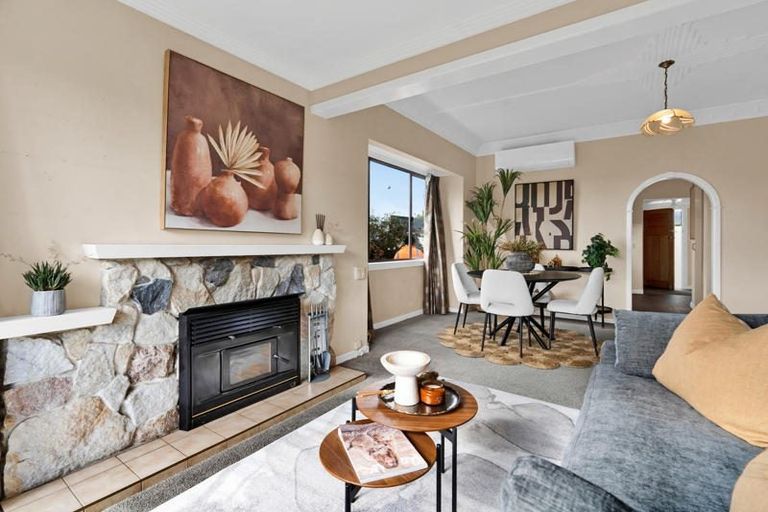 Photo of property in 10 Seddon Street, Westown, New Plymouth, 4310