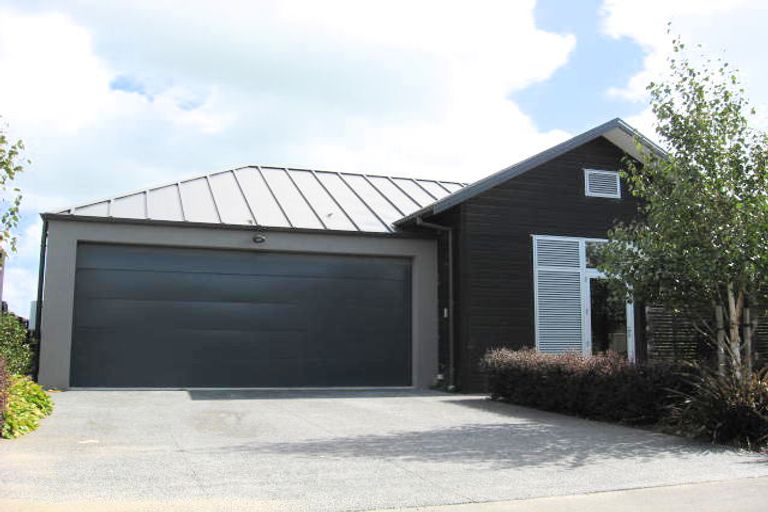 Photo of property in 13 Elmwood Drive, Prebbleton, 7604