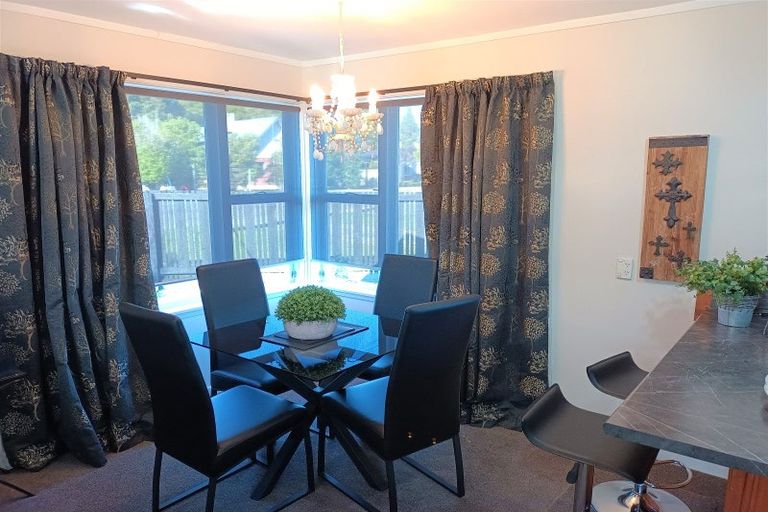 Photo of property in 57 Lyndhurst Street, Westport, 7825