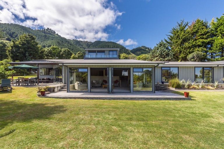 Photo of property in 37 Hadfield Road, Peka Peka, Waikanae, 5391