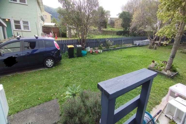 Photo of property in 22 Anthony Street, Tawa, Wellington, 5028