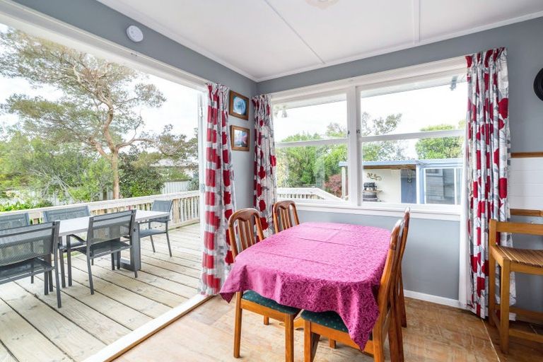 Photo of property in 34 William Benton Street, Featherston, 5710
