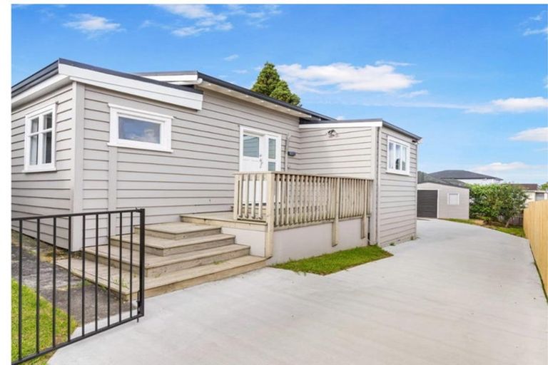 Photo of property in 2/117 Great South Road, Manurewa, Auckland, 2102