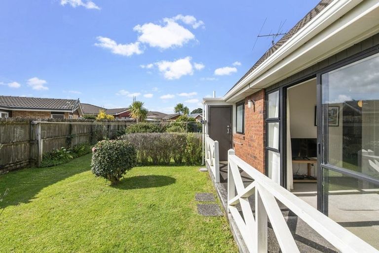 Photo of property in 13 Bellbird Place, Orewa, 0931