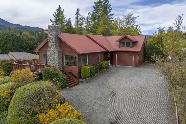 Photo of property in 10 Forest View Close, Hanmer Springs, 7334