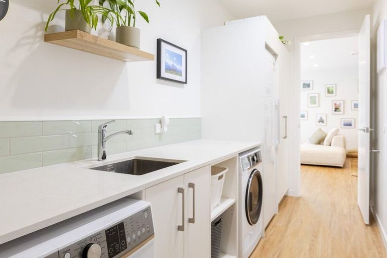 Photo of property in 18 Hunter Drive, Awatoto, Napier, 4110