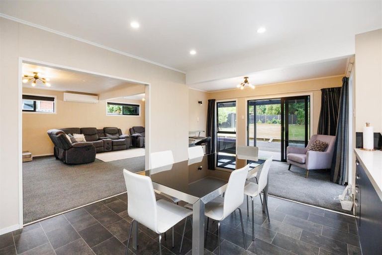 Photo of property in 36 Wanganui Road, Marton, 4710