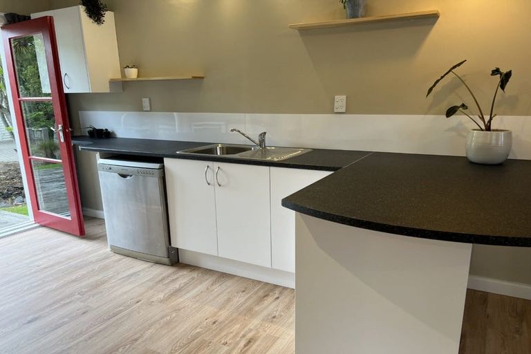 Photo of property in 19 Aorangi Road, Bryndwr, Christchurch, 8053