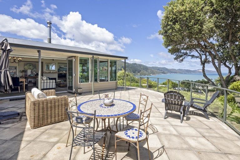 Photo of property in 22 Howard Road, Point Howard, Lower Hutt, 5013