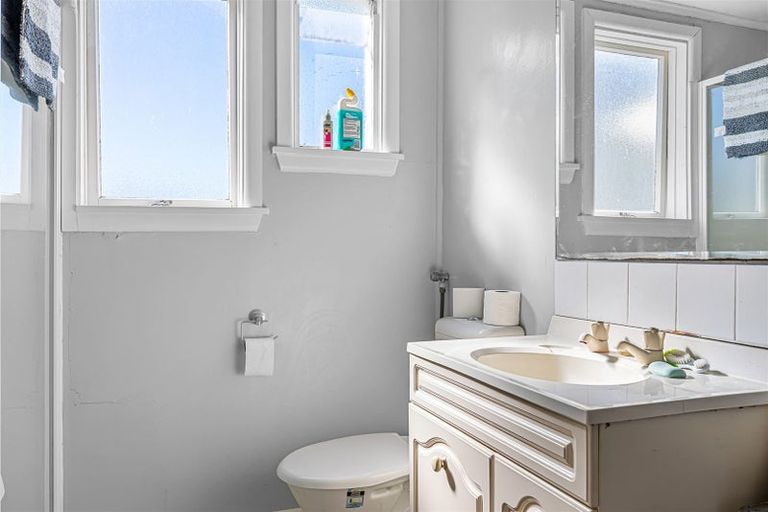 Photo of property in 63 Charles Street, Waltham, Christchurch, 8011