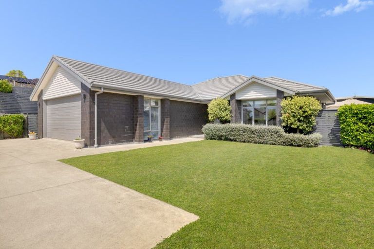 Photo of property in 2 Bernies Way, Ohauiti, Tauranga, 3112