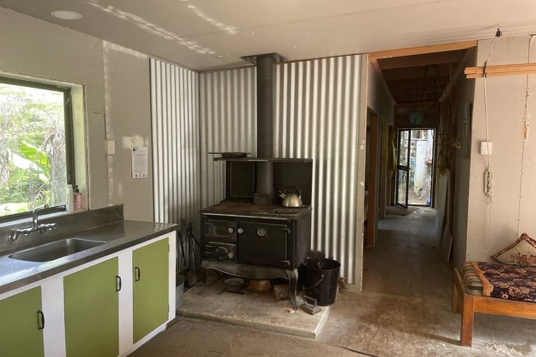 Photo of property in 74 Waiparera Road, Parua Bay, 0192