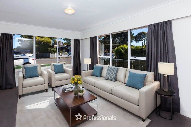 Photo of property in 1/13 Benzie Avenue, Wallaceville, Upper Hutt, 5018