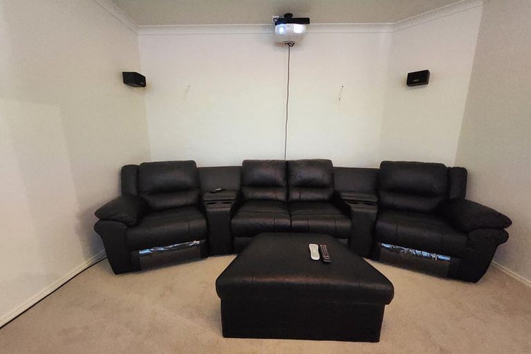 Photo of property in 1095 Queen Street East, Levin, 5571