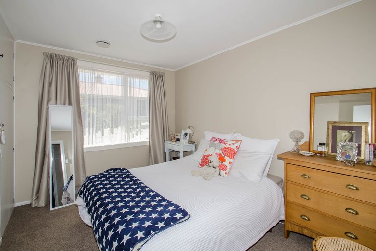 Photo of property in 17 Duff Place, Mosgiel, 9024