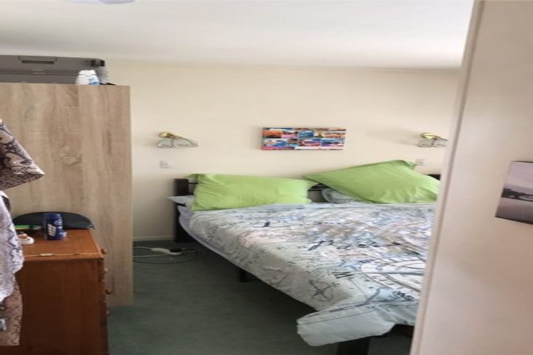 Photo of property in 237 Te Atatu Road, Te Atatu South, Auckland, 0610