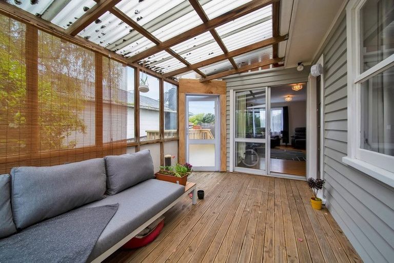 Photo of property in 162 Seaview Road, Westown, New Plymouth, 4310