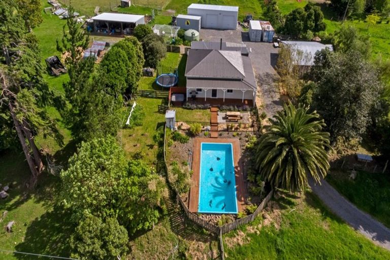 Photo of property in 226 Mangahao Road, Shannon, Palmerston North, 4474