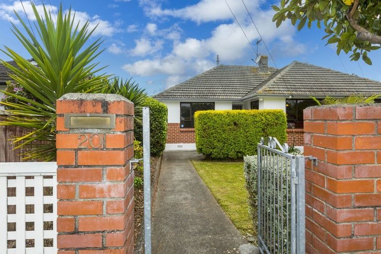Photo of property in 20 Kashmir Avenue, Clouston Park, Upper Hutt, 5018