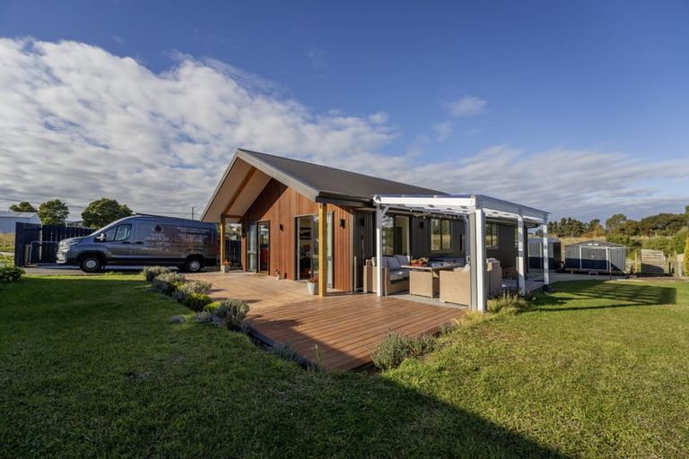 Photo of property in 14 Meek Street, Weston, Oamaru, 9401