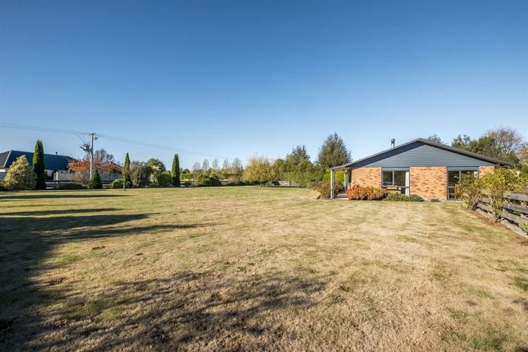 Photo of property in 12 Heaton Street, Rotherham, 7379