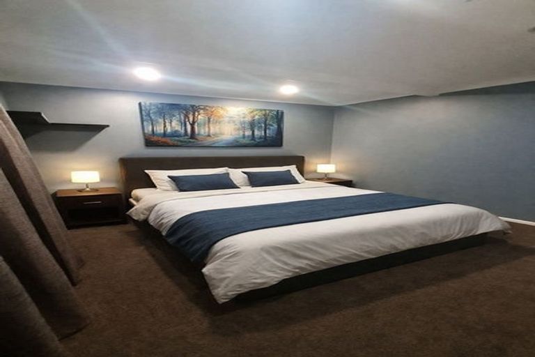 Photo of property in 36 De Luen Avenue, Tindalls Beach, Whangaparaoa, 0930