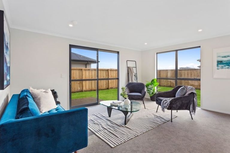 Photo of property in 30 Sholto Duncan Crescent, Halswell, Christchurch, 8025