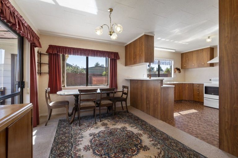 Photo of property in 12 Cargill Grove, Kelvin Grove, Palmerston North, 4414