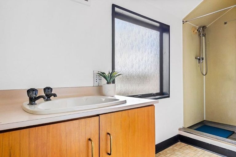 Photo of property in 2/48 Greenhurst Street, Sockburn, Christchurch, 8042