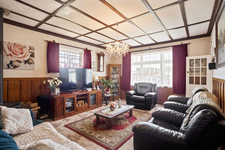 Photo of property in 44 Stafford Street, Waitara, 4320