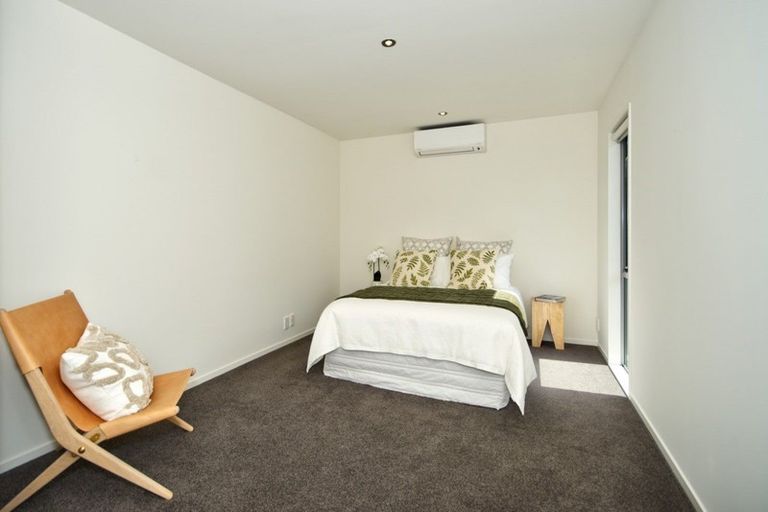 Photo of property in 141 Kent Street, Kingston, Athol, 9793