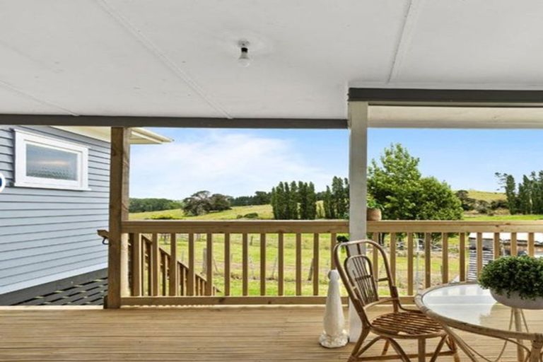 Photo of property in 1542 State Highway 12, Paparoa, Maungaturoto, 0583