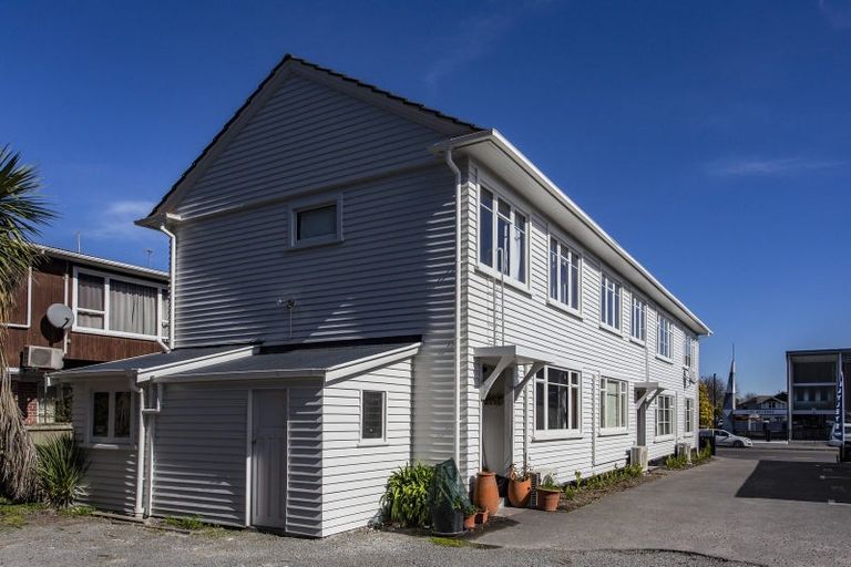 Photo of property in 172 Papanui Road, Merivale, Christchurch, 8014