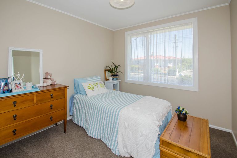 Photo of property in 17 Duff Place, Mosgiel, 9024