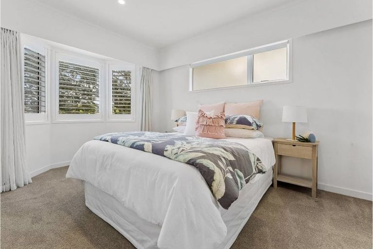 Photo of property in 24 Otakau Road, Milford, Auckland, 0620