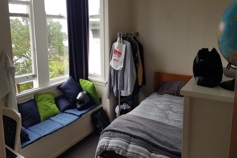 Photo of property in 9 Hadfield Terrace, Kelburn, Wellington, 6012