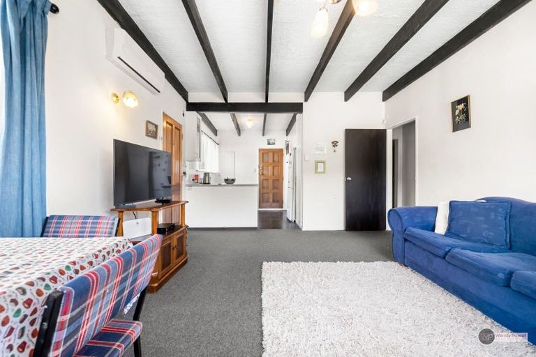 Photo of property in 28 Deller Grove, Silverstream, Upper Hutt, 5019