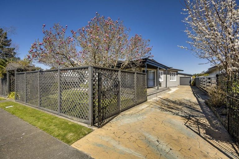 Photo of property in 8 Ngarimu Street, Havelock North, 4130