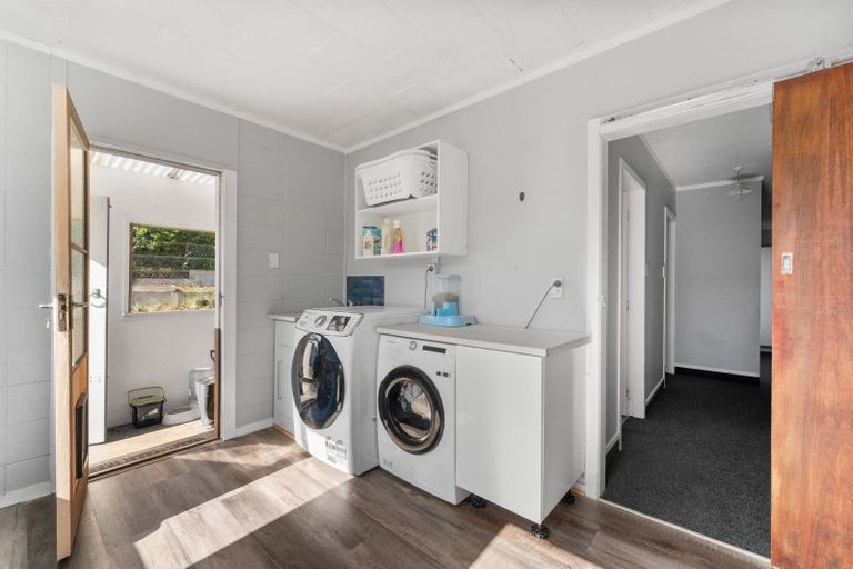 Photo of property in 6 Regents Grove, Richmond Heights, Taupo, 3330