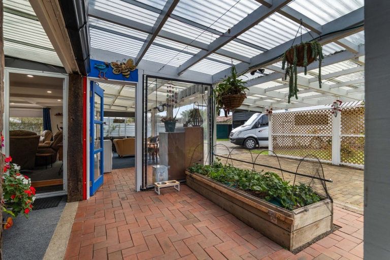 Photo of property in 59 Patu-kukupa Street, Manaia, 4612