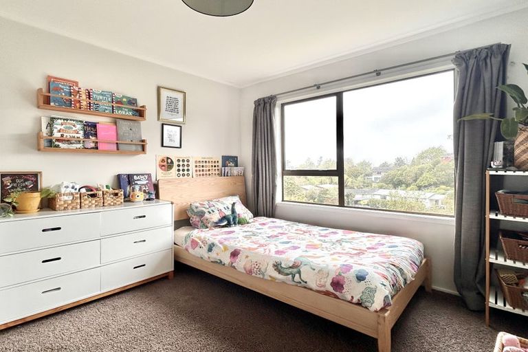 Photo of property in 11 Dunsandel Grove, Silverstream, Upper Hutt, 5019