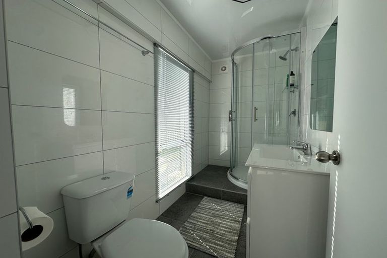 Photo of property in 1/41 Bentley Avenue, Glenfield, Auckland, 0629