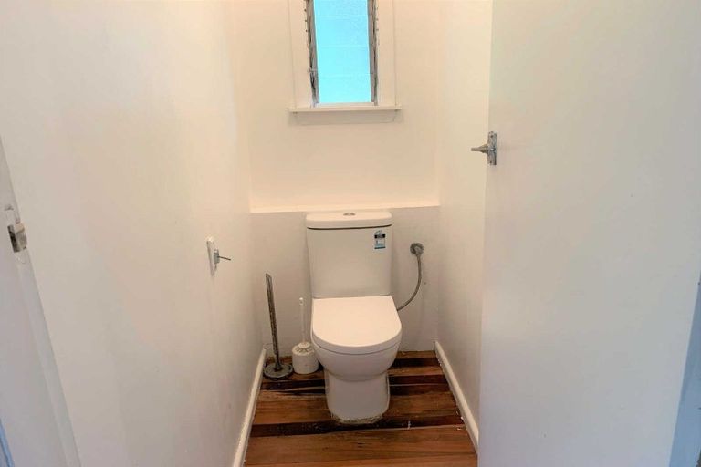 Photo of property in 37 Ilam Road, Upper Riccarton, Christchurch, 8041