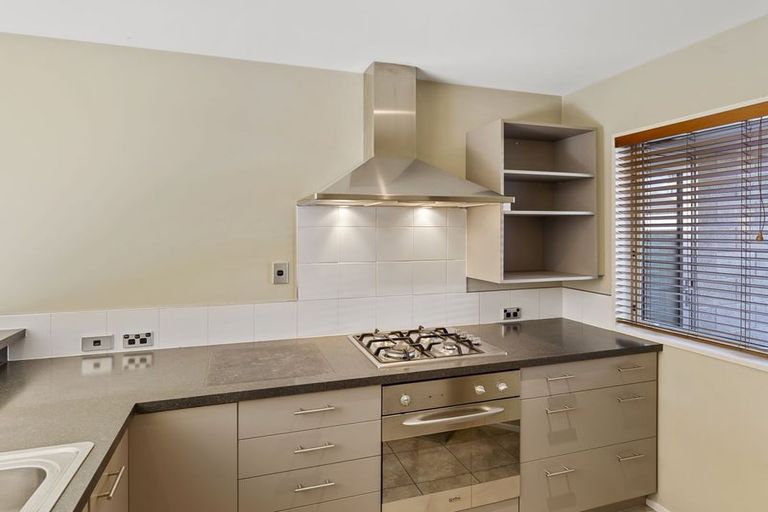 Photo of property in 94a Packe Street, Edgeware, Christchurch, 8013