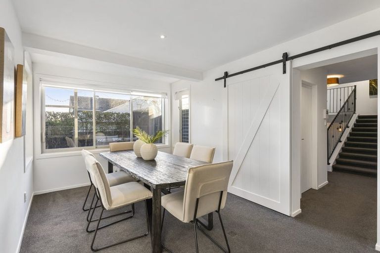 Photo of property in 14 The Anchorage, Sunnyhills, Auckland, 2010