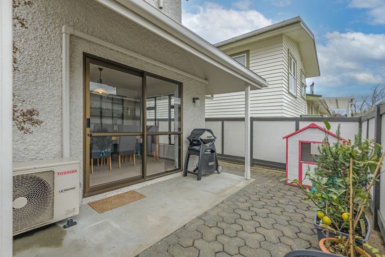 Photo of property in 1a Surrey Crescent, Hokowhitu, Palmerston North, 4410