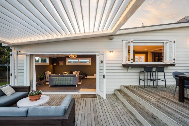 Photo of property in 152 Williams Street, Cambridge, 3434