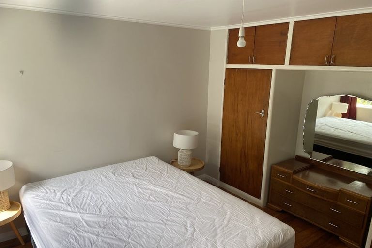 Photo of property in 4 Ngaio Gorge Road, Ngaio, Wellington, 6035