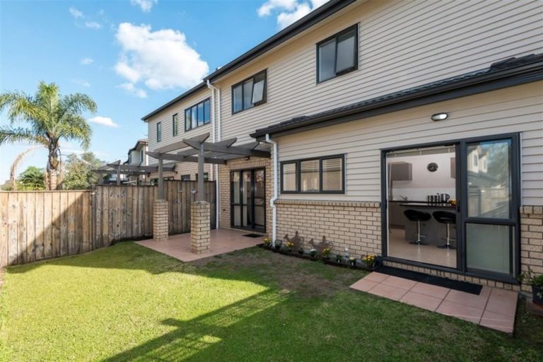 Photo of property in 76 Skip Lane, East Tamaki, Auckland, 2013