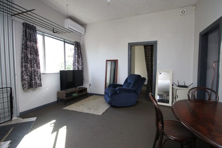 Photo of property in 37 Woodville Street, Edgeware, Christchurch, 8013